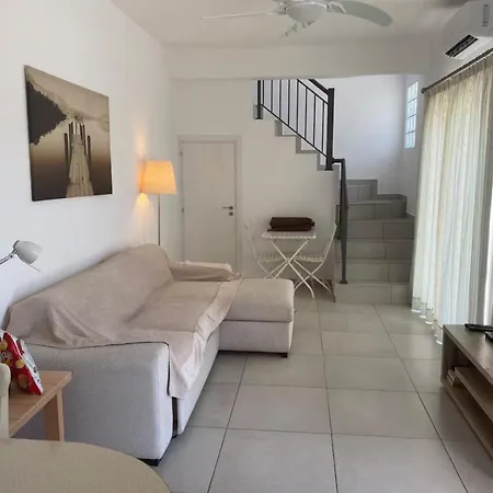 Townhouse Louise Peyia